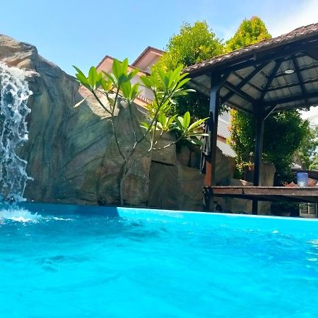 Roemahkoe Holidayhome Malacca Exteriér fotografie