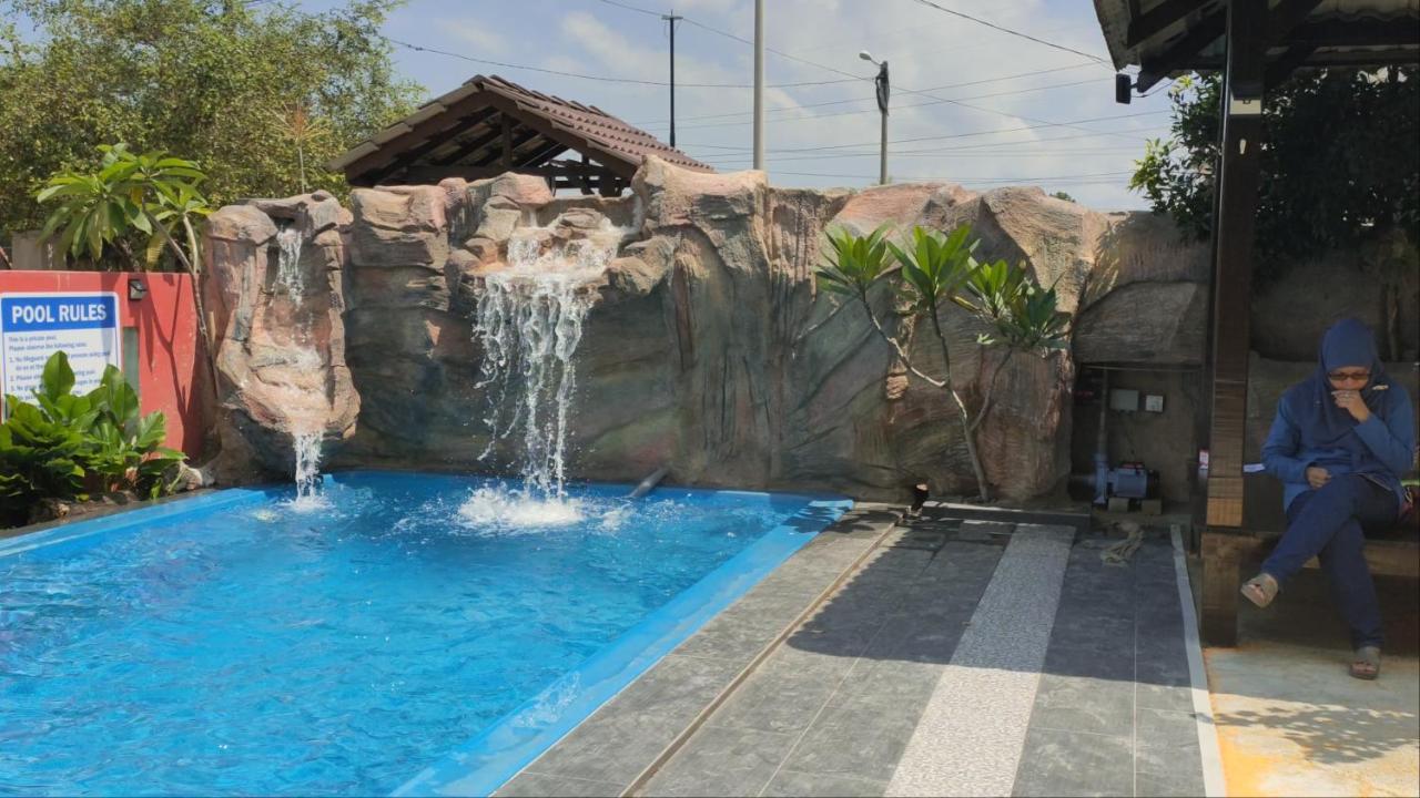 Roemahkoe Holidayhome Malacca Exteriér fotografie