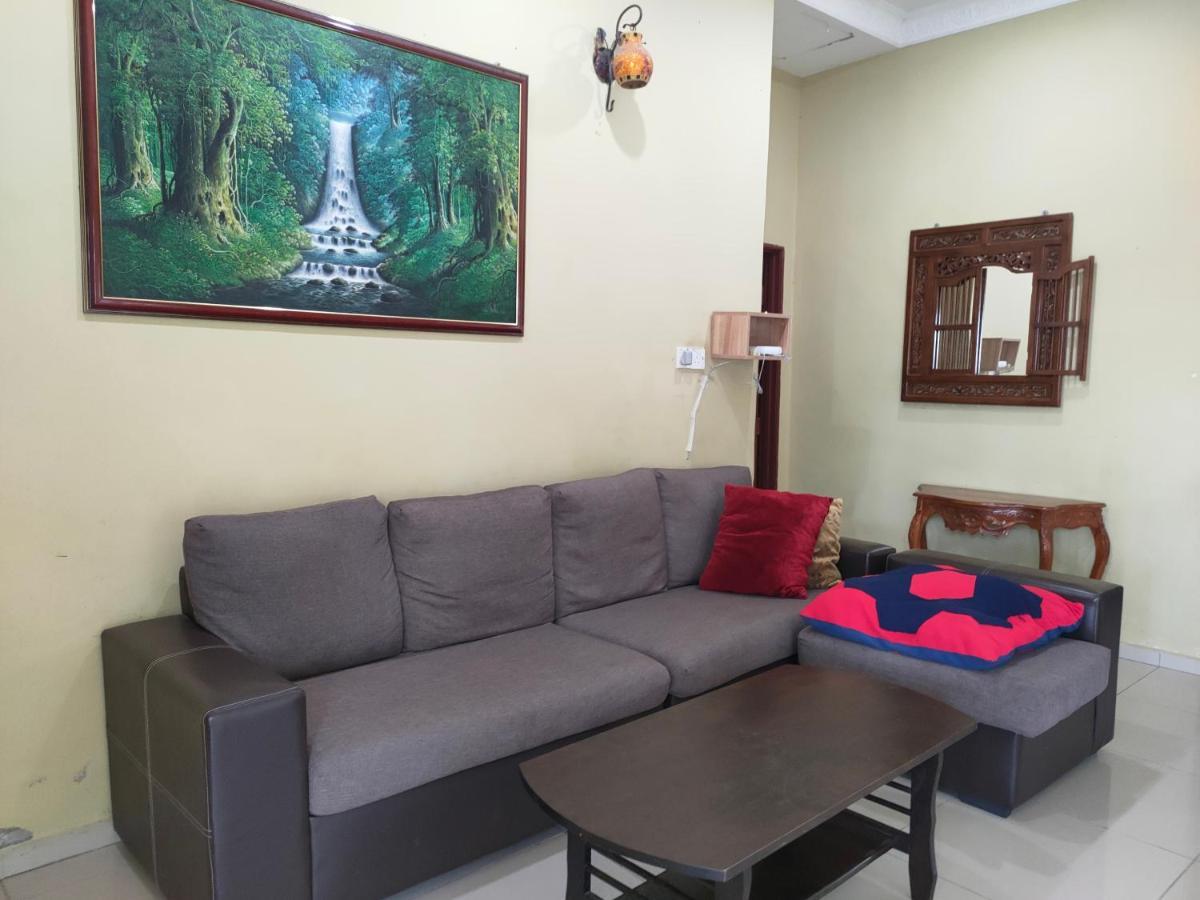 Roemahkoe Holidayhome Malacca Exteriér fotografie